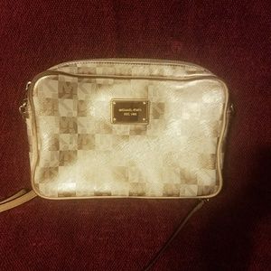 Micheal Kors Crossbody